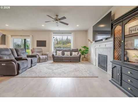 2998 NE Mosey Avenue Albany OR 97321