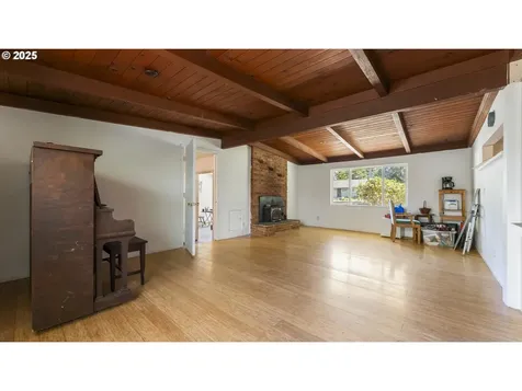 89298 Sutton Lake Drive Florence OR 97439