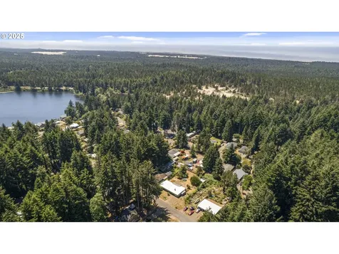 89298 Sutton Lake Drive Florence OR 97439