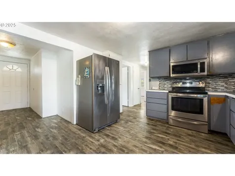 89298 Sutton Lake Drive Florence OR 97439