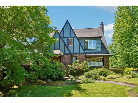 6607 SE Reed College Place Portland OR 97202