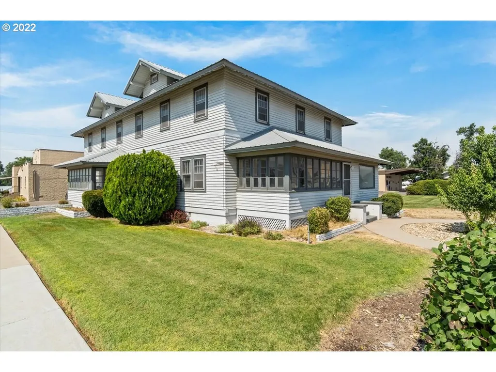 115 N Oregon Street Ontario OR 97914