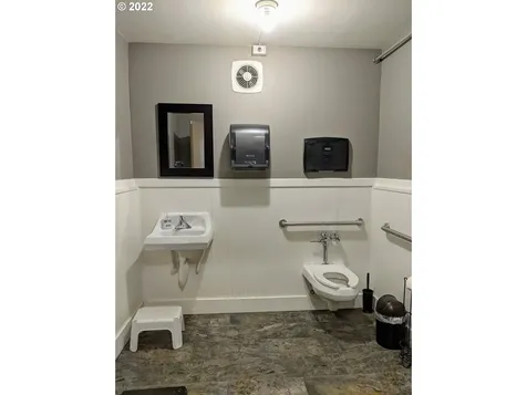 106 SW First Street Enterprise OR 97828