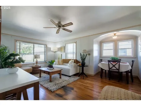 3705 F Street Vancouver WA 98663