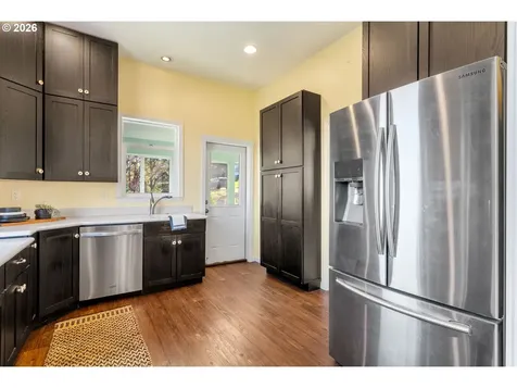 210 E Sherman Avenue Hood River OR 97031