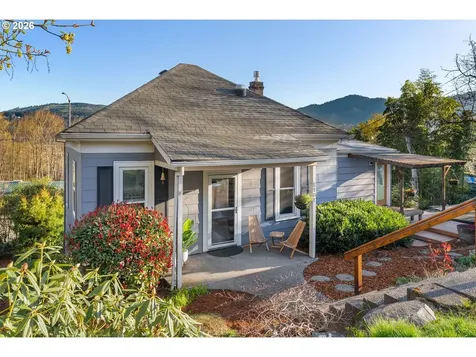 210 E Sherman Avenue Hood River OR 97031
