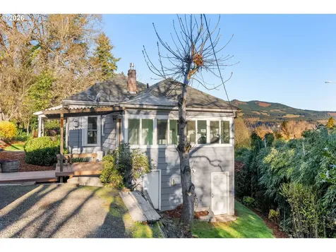 210 E Sherman Avenue Hood River OR 97031