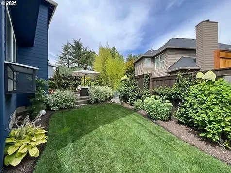 16389 SW Cromwell Court Portland OR 97223