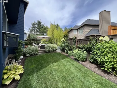 16389 SW Cromwell Court Portland OR 97223