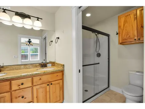 2624 NE 55th Place Lincoln City OR 97367
