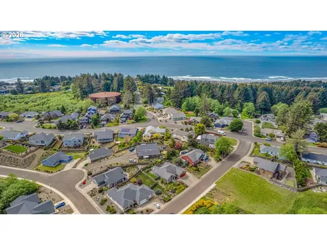 2624 NE 55th Place Lincoln City OR 97367