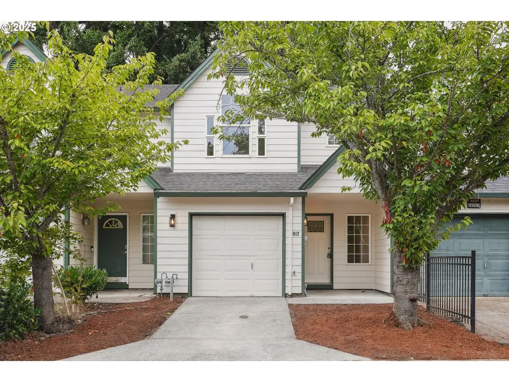 912 SE 193rd Avenue Portland OR 97233