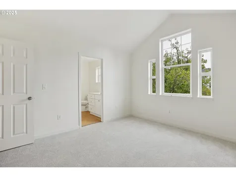 912 SE 193rd Avenue Portland OR 97233