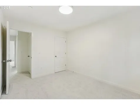 912 SE 193rd Avenue Portland OR 97233
