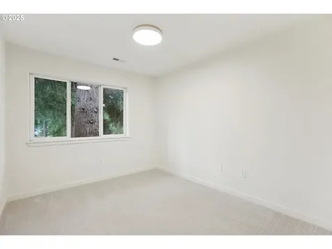 912 SE 193rd Avenue Portland OR 97233