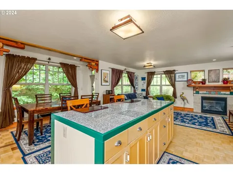 1650 Leatherwood Drive Eugene OR 97405