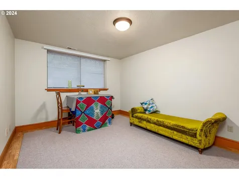 1650 Leatherwood Drive Eugene OR 97405
