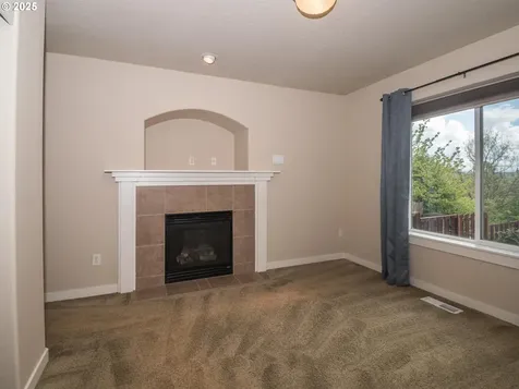 13052 SE Meadehill Avenue Happy Valley OR 97086