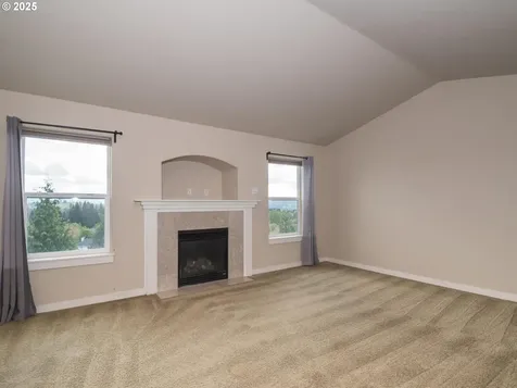 13052 SE Meadehill Avenue Happy Valley OR 97086