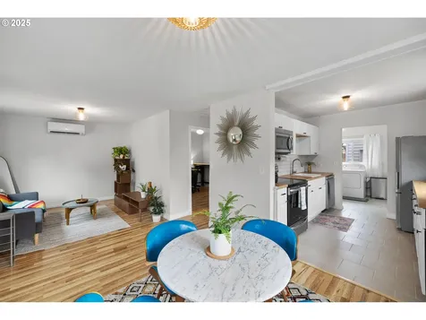 6320 SE 63rd Avenue Portland OR 97206