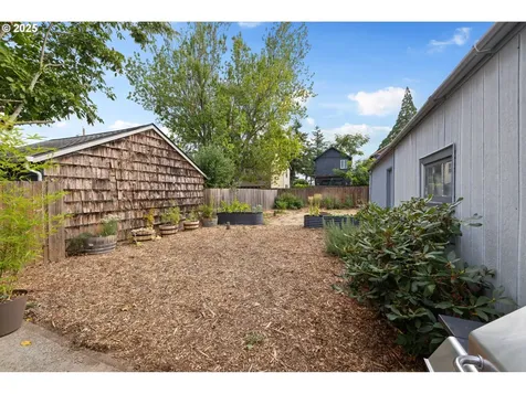 6320 SE 63rd Avenue Portland OR 97206
