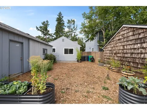6320 SE 63rd Avenue Portland OR 97206