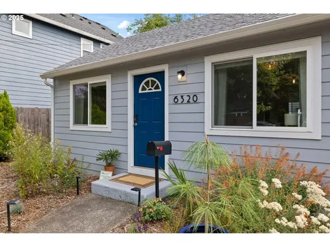 6320 SE 63rd Avenue Portland OR 97206