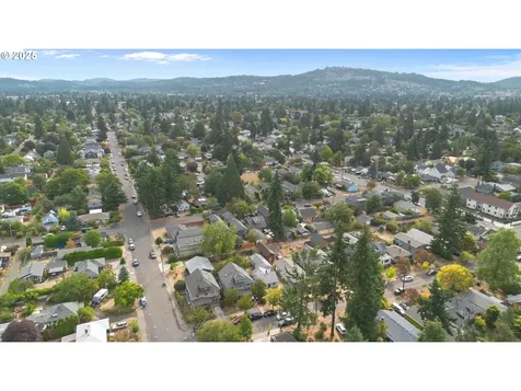 6320 SE 63rd Avenue Portland OR 97206