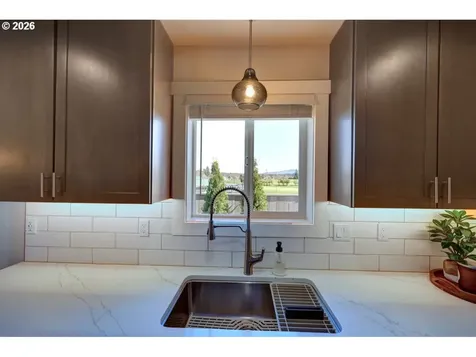 35692 Bella Ridge Loop Astoria OR 97103