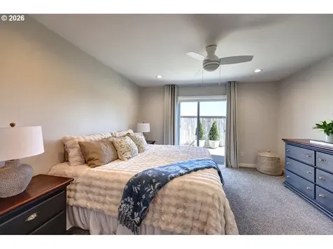 35692 Bella Ridge Loop Astoria OR 97103