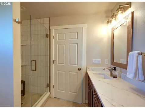 35692 Bella Ridge Loop Astoria OR 97103