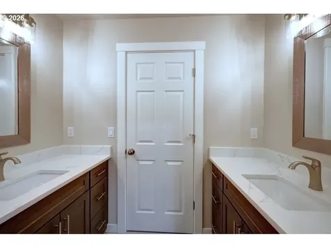 35692 Bella Ridge Loop Astoria OR 97103