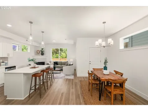 7327 SW Leonard Place Beaverton OR 97007