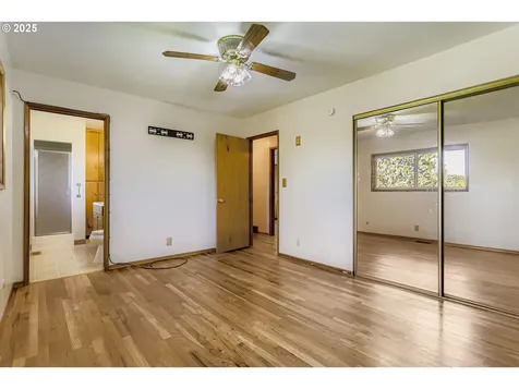 9335 SW 69th Avenue Portland OR 97223