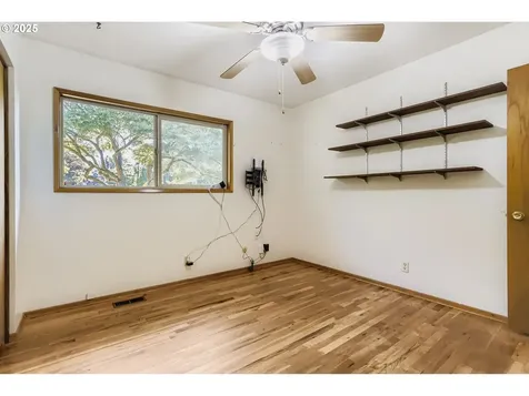 9335 SW 69th Avenue Portland OR 97223