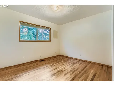 9335 SW 69th Avenue Portland OR 97223