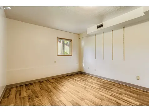 9335 SW 69th Avenue Portland OR 97223