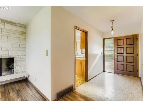 9335 SW 69th Avenue Portland OR 97223