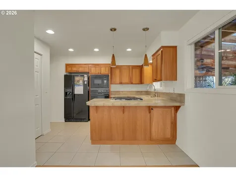 18601 SE Clinton Street Gresham OR 97030