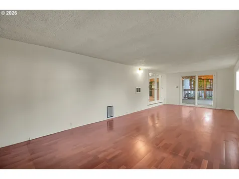 18601 SE Clinton Street Gresham OR 97030