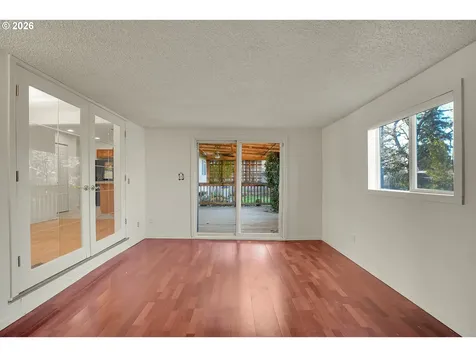 18601 SE Clinton Street Gresham OR 97030