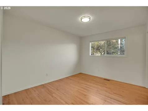 18601 SE Clinton Street Gresham OR 97030