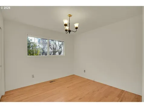 18601 SE Clinton Street Gresham OR 97030