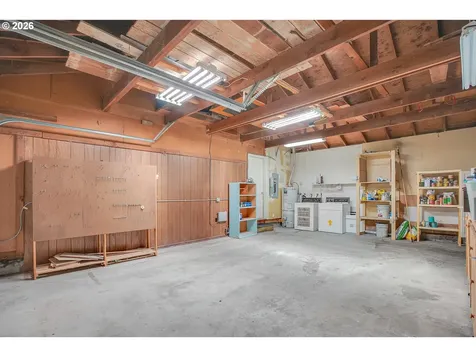 18601 SE Clinton Street Gresham OR 97030