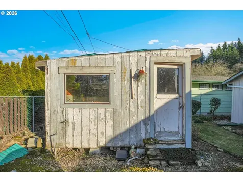 18601 SE Clinton Street Gresham OR 97030