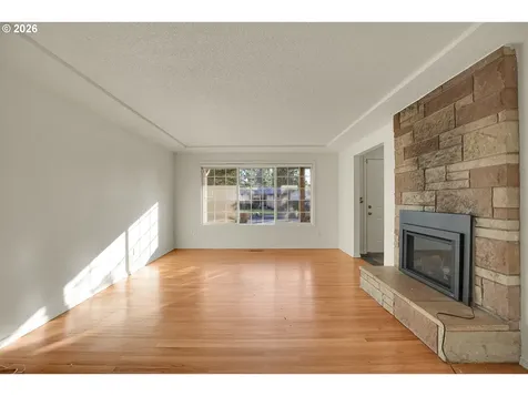 18601 SE Clinton Street Gresham OR 97030