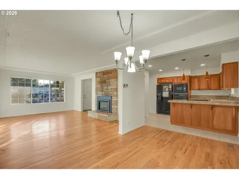 18601 SE Clinton Street Gresham OR 97030