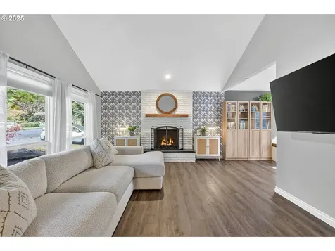 8220 SW Connemara Terrace Beaverton OR 97008