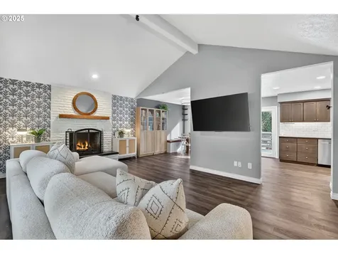8220 SW Connemara Terrace Beaverton OR 97008