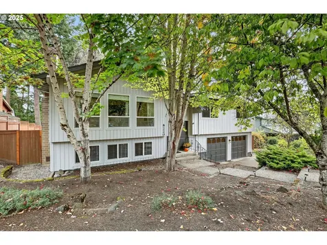 8220 SW Connemara Terrace Beaverton OR 97008